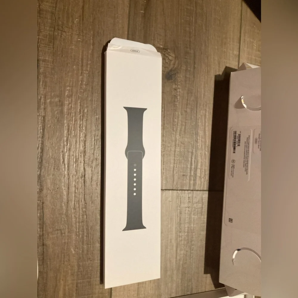 Apple Watch SE Space Gray Aluminum Midnight Sport Band 40 mm box instructions